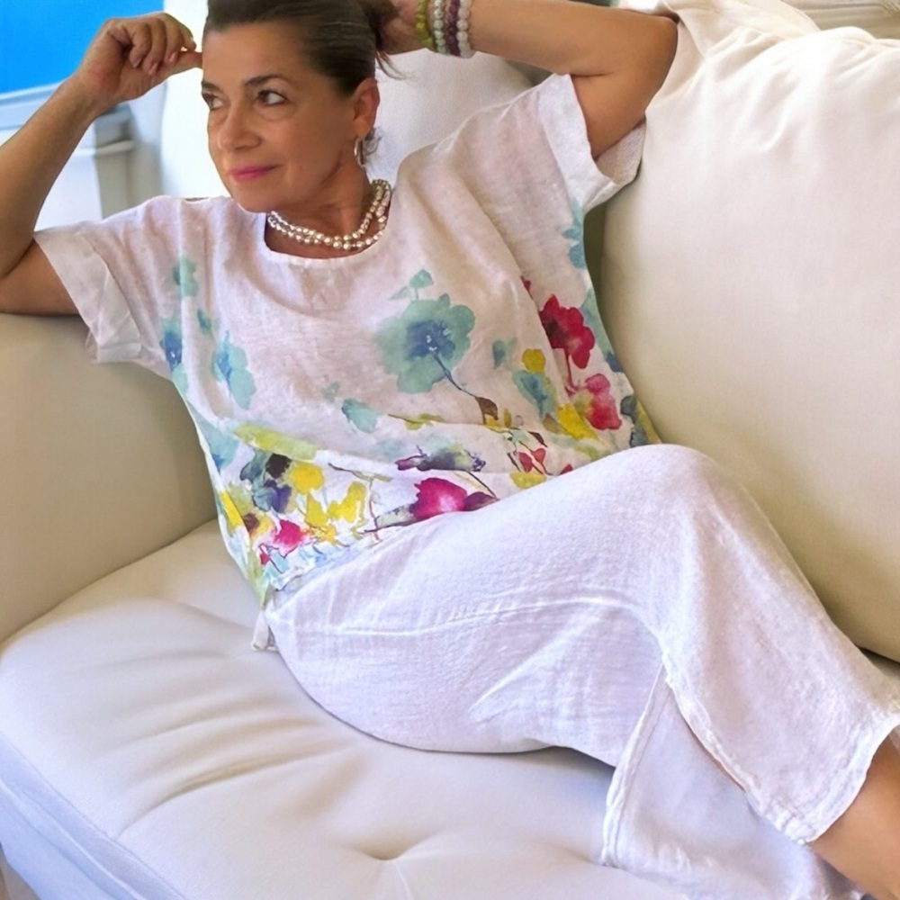 White linen capris pants with a side slit